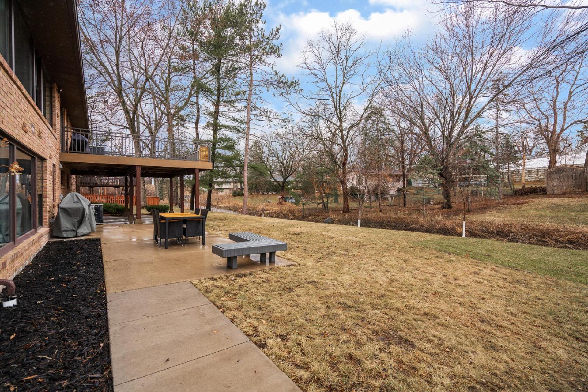 Bassett Creek Retreat Villa Minneapolis Exterior photo